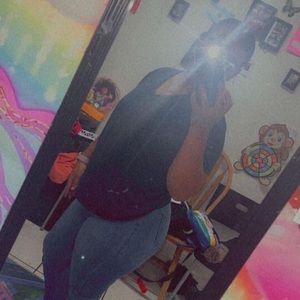 Meet your Posher, Perla